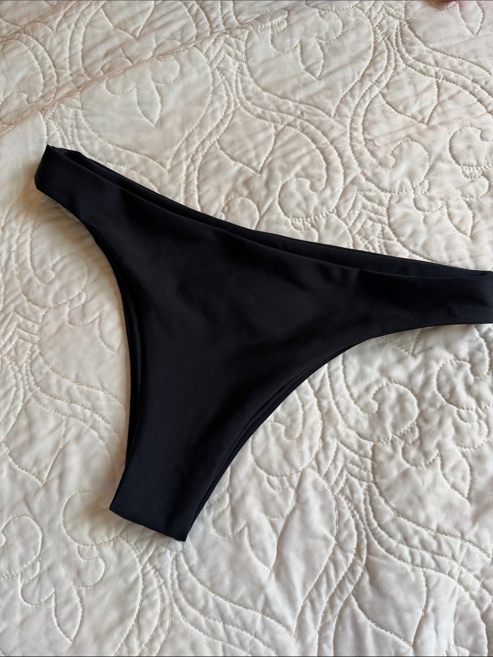 Skatie Dylan Black Bottoms